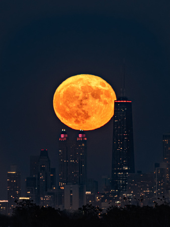 Full Moon over Chicago